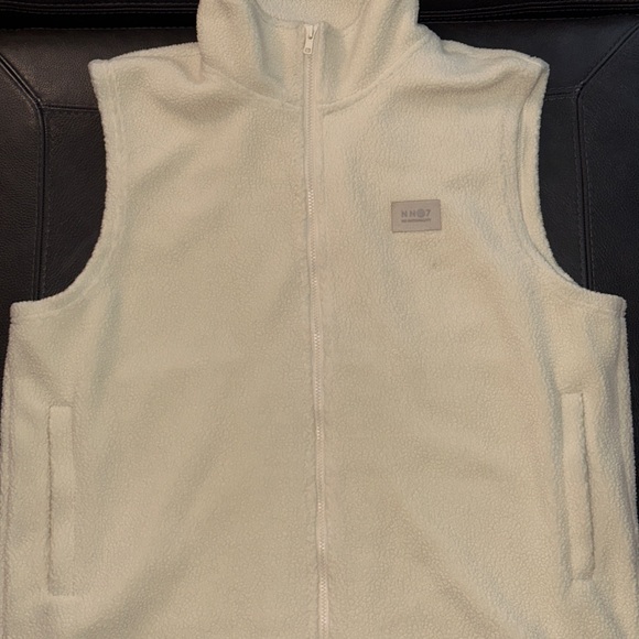 NN07 Fleece Cream Vest - Picture 4 of 6